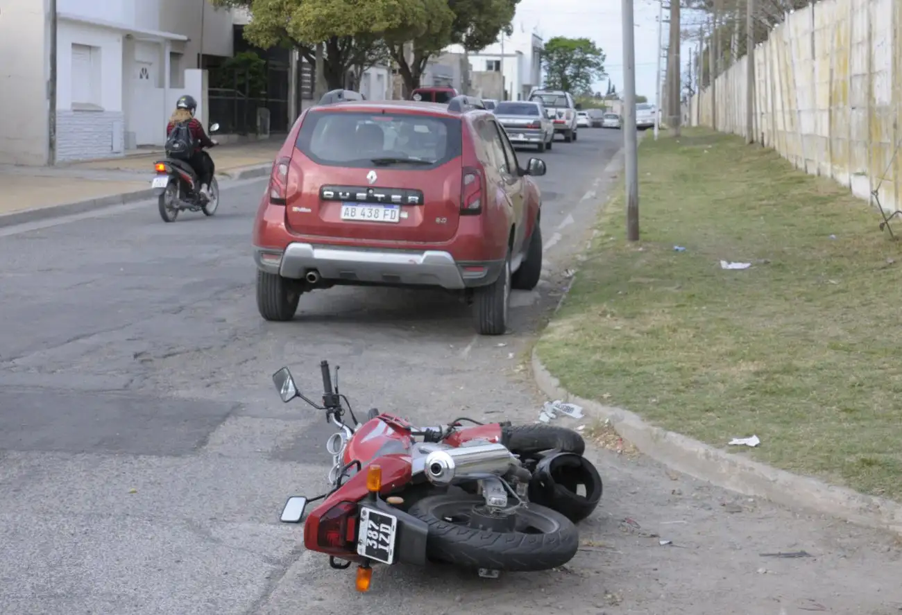 Choque en la esquina de Nigro y Mosconi