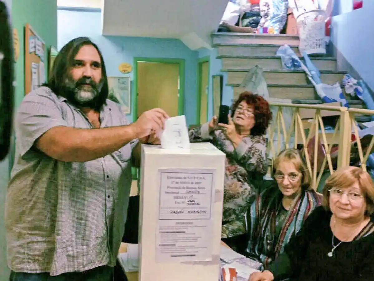 Baradel ganó las elecciones en Suteba 