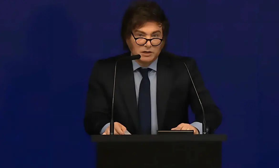 "Si no llegaran a fin de mes, la calle estaría llena de cadáveres": la polémica frase de Javier Milei