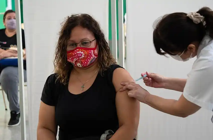 Un estudio del Conicet determinó que quienes tuvieron coronavirus necesitan una sola dosis de Sputnik V