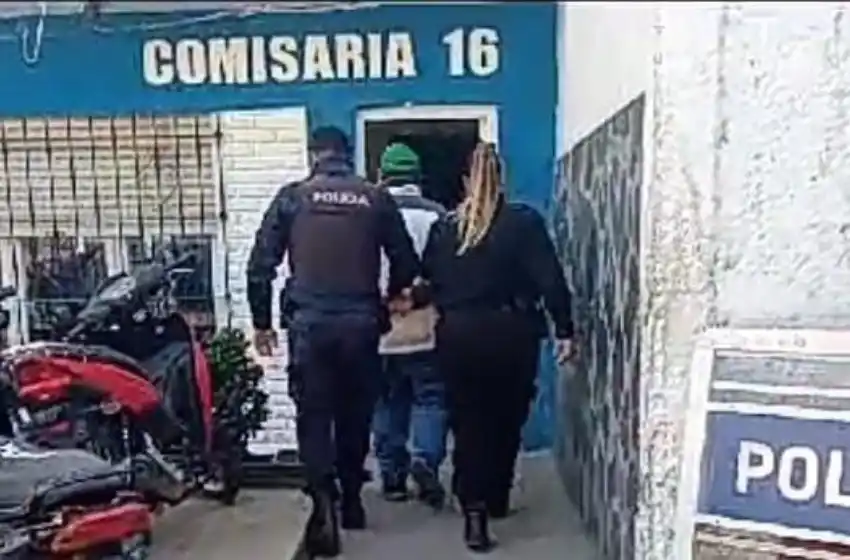 Se entregó el hombre que chocó a un motociclista y se dio a la fuga