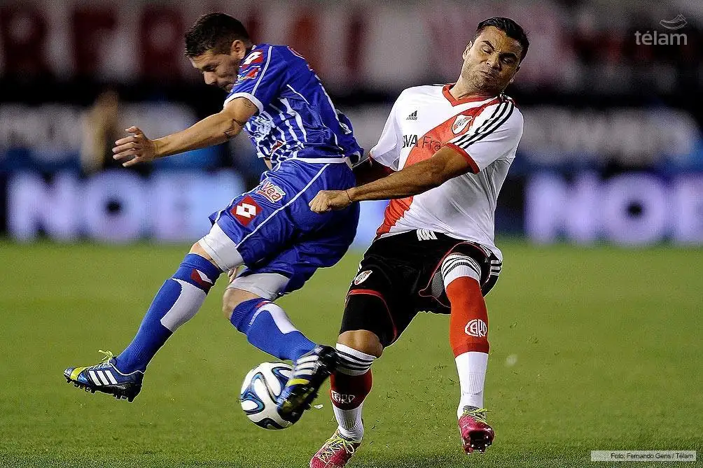 River sufrió otro cachetazo: perdió con Colón 3 a 1 y comienza a preocuparse