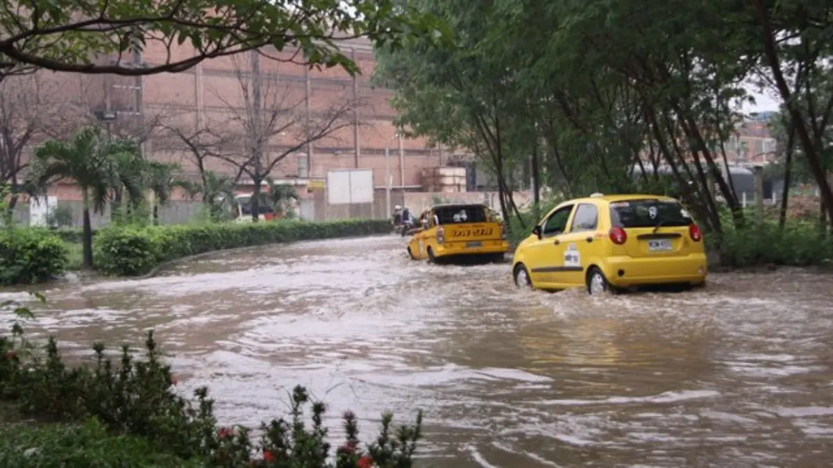 BAJO EL AGUA está Cúcuta por las fuertes lluvias que dejan ríos desbordados y casas inundadas