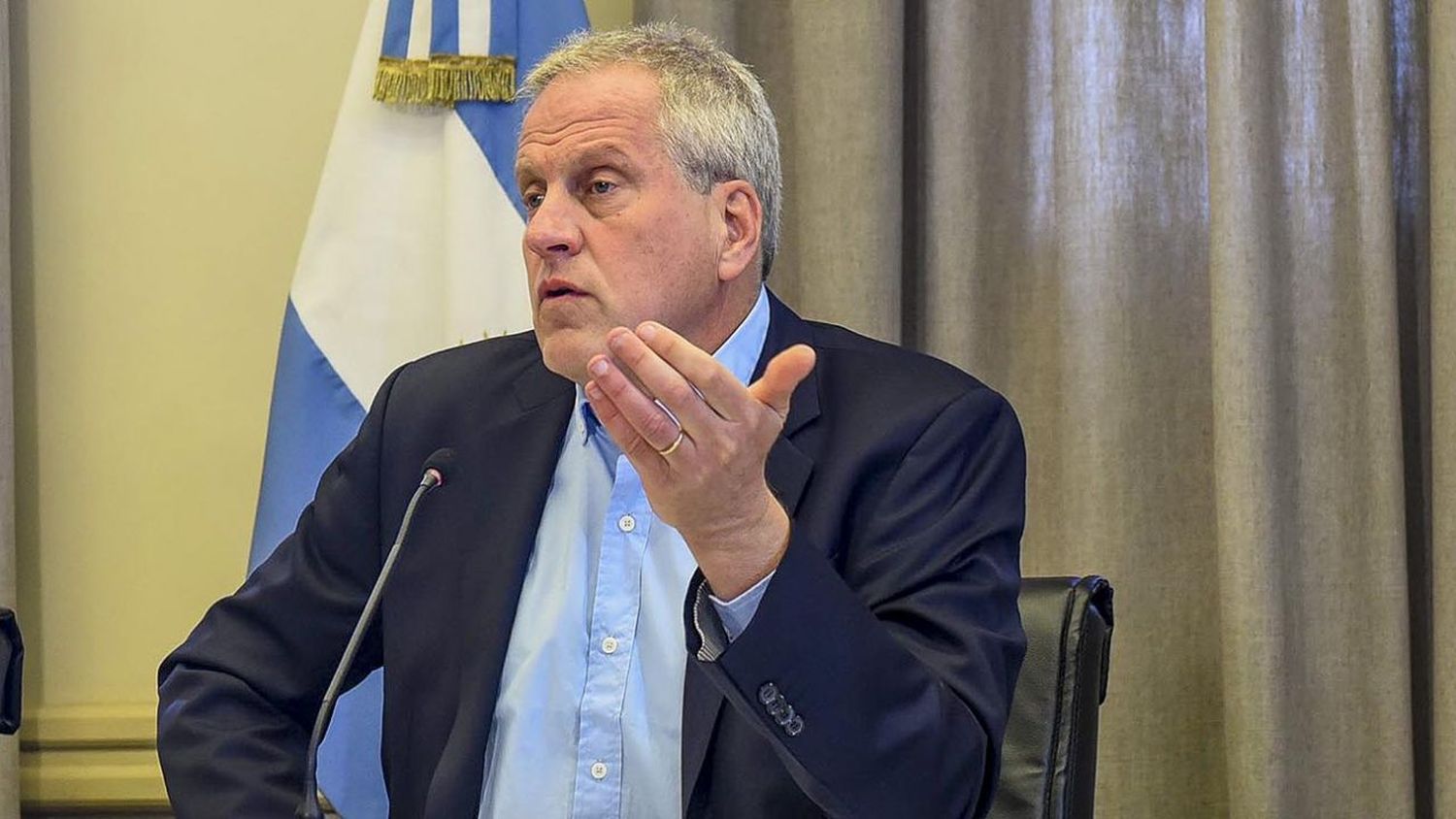 El ministro de Educación insiste con "más días y más horas de clases": "Las chicas y chicos tienen que aprender más", dijo