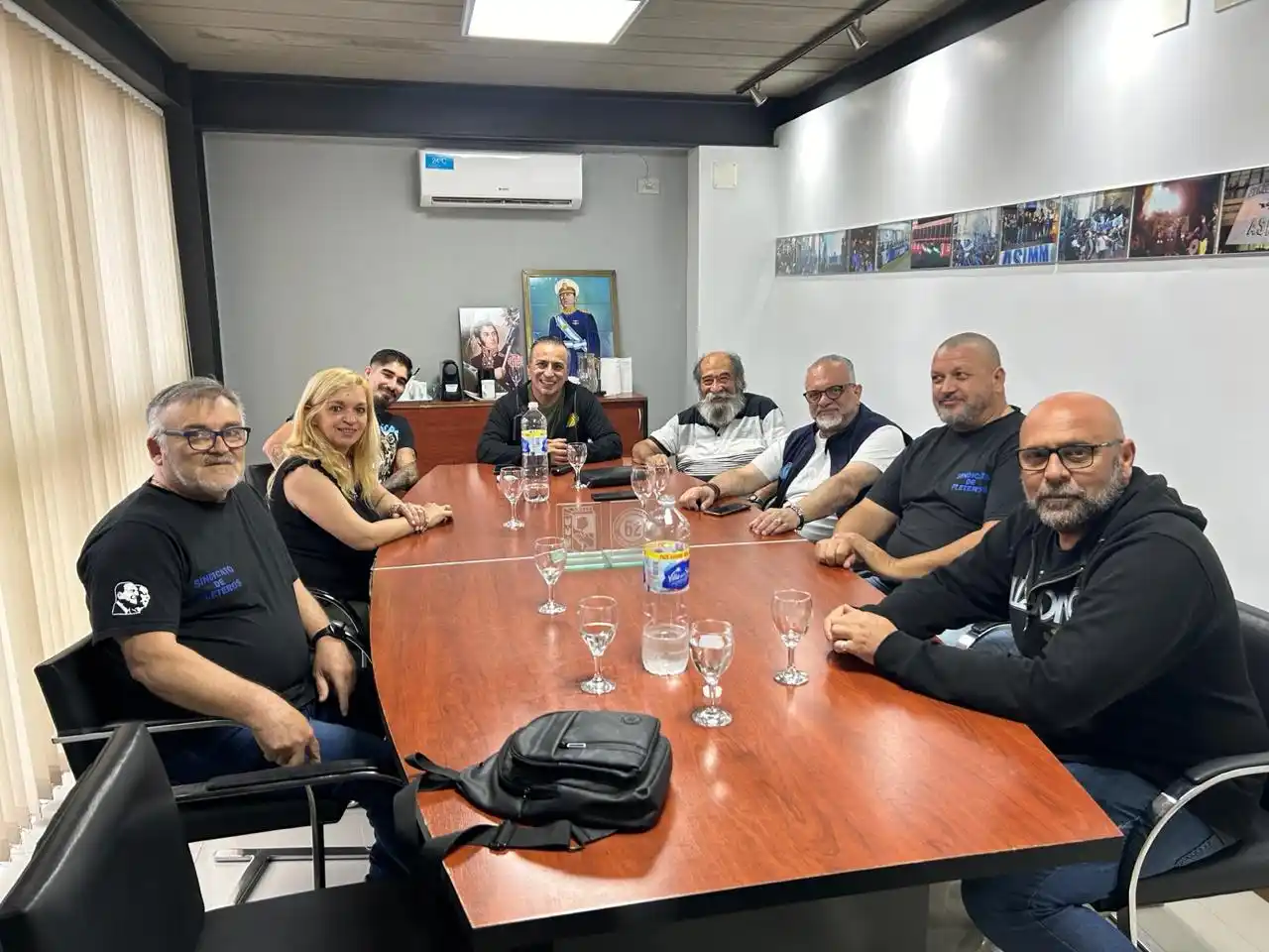 Reunión. Mario Coste y Roberto Gómez se encontraron con los principales referentes de la institución política - sindical.