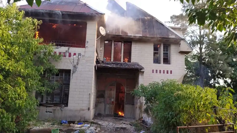 Se incendió tradicional casona de zona sur: investigan si fue intencional