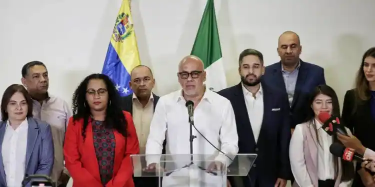 ¡CHAVISMO YA ESTÁ EN MÉXICO! Jorge Rodríguez, interesado en la paz y en respetar la Constitución de Venezuela