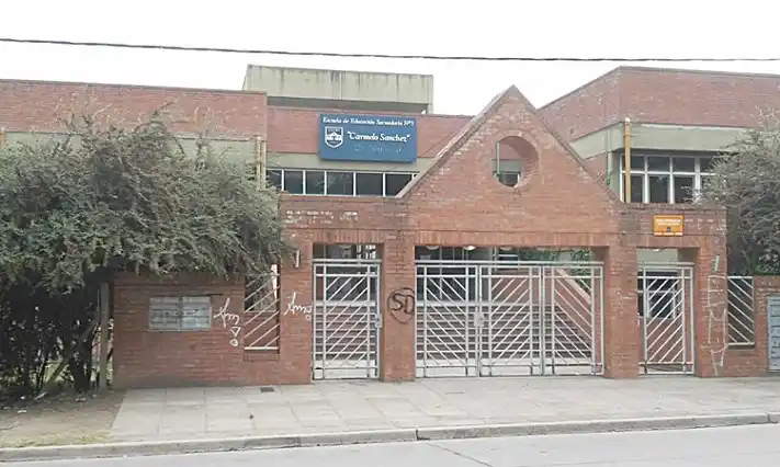 Bochorno en Balcarce: Profesora golpeó a colega delante de los alumnos