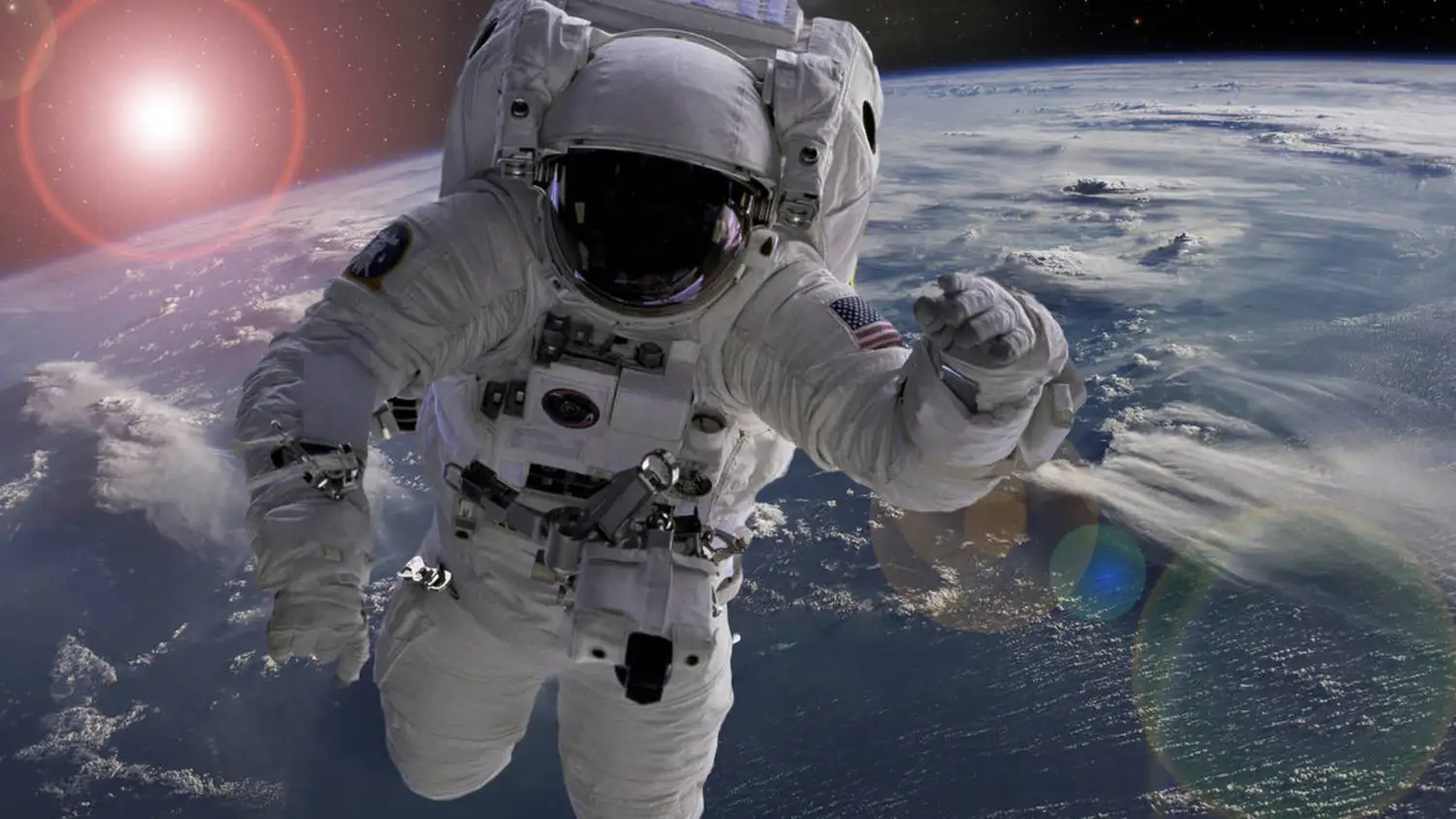 Regreso de la cápsula : los astronautas de la nave espacial 