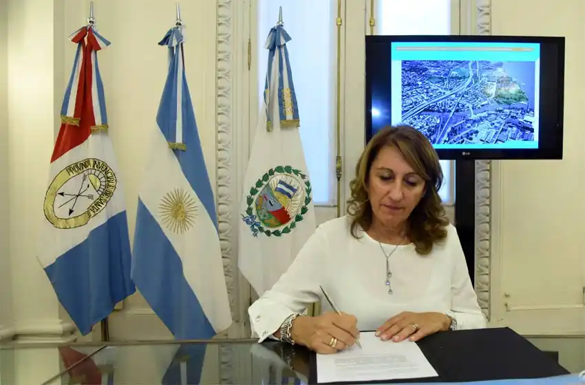 Fein disparó contra Perotti: “No definirse habla de falta de convicción”