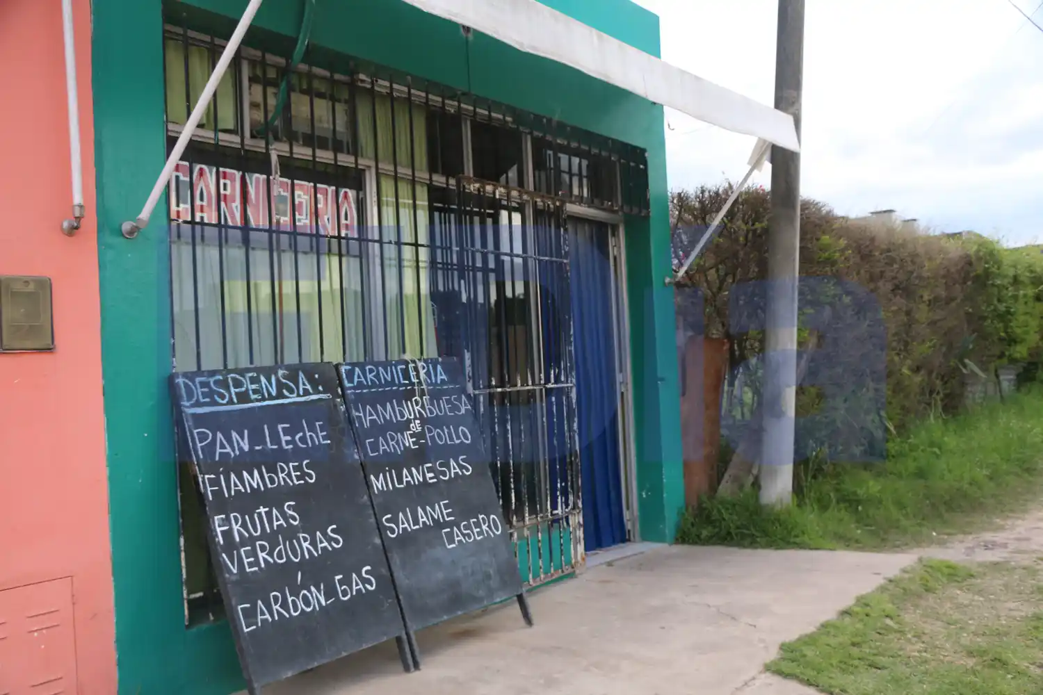 Los comerciantes del oeste están  "cansados" de la inseguridad: robaron una carnicería, una regalería y una verdulería