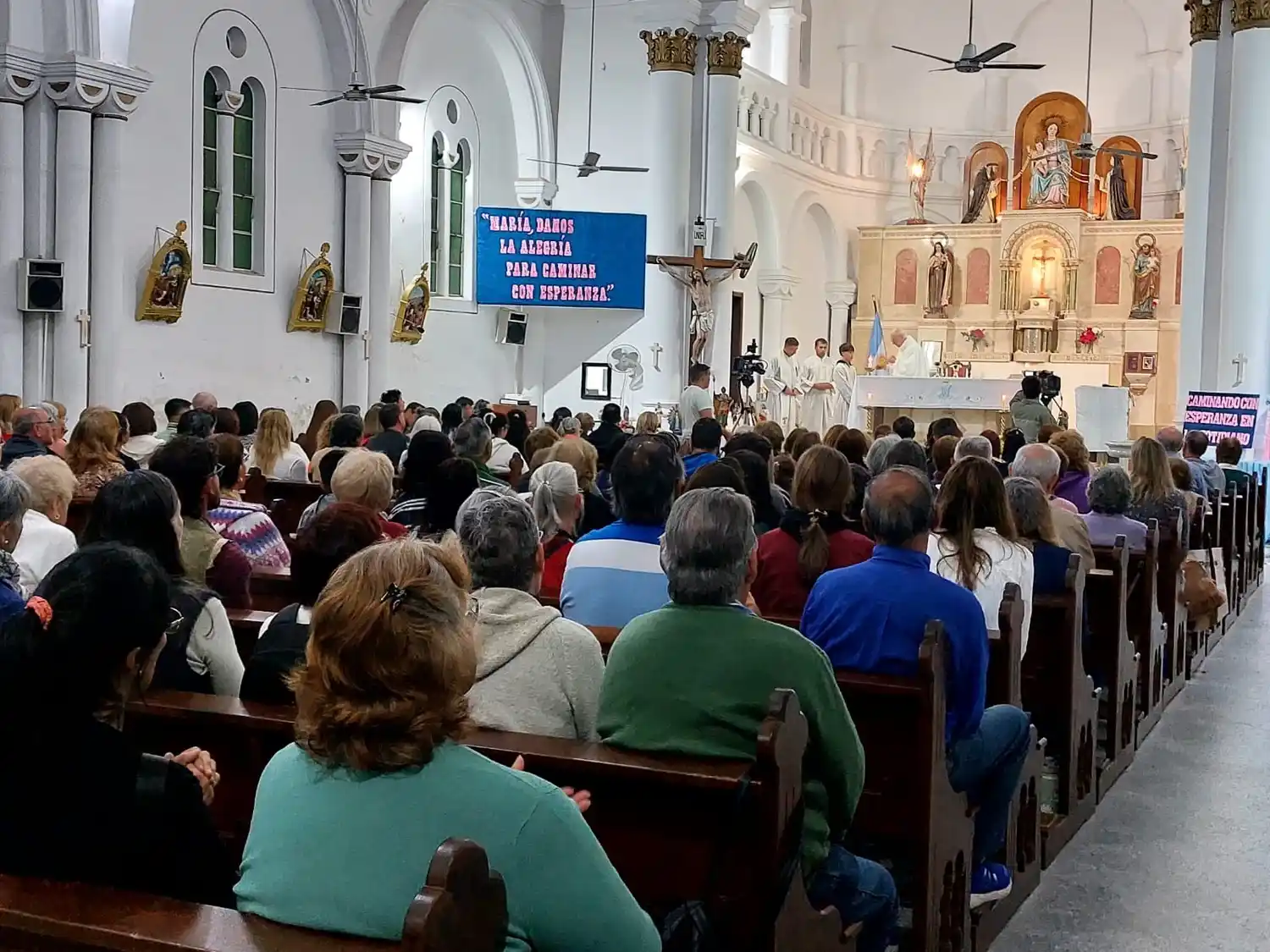 Pompeya celebró su fiesta patronal bajo el lema “María danos la alegría para caminar con esperanza"