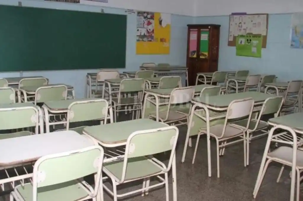 Paritaria docente en Santa Fe: el gobierno propuso un 33,5% de aumento en tres tramos