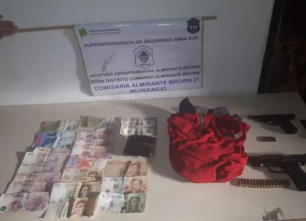 Dos detenidos luego de cometer un asalto a un supermercado