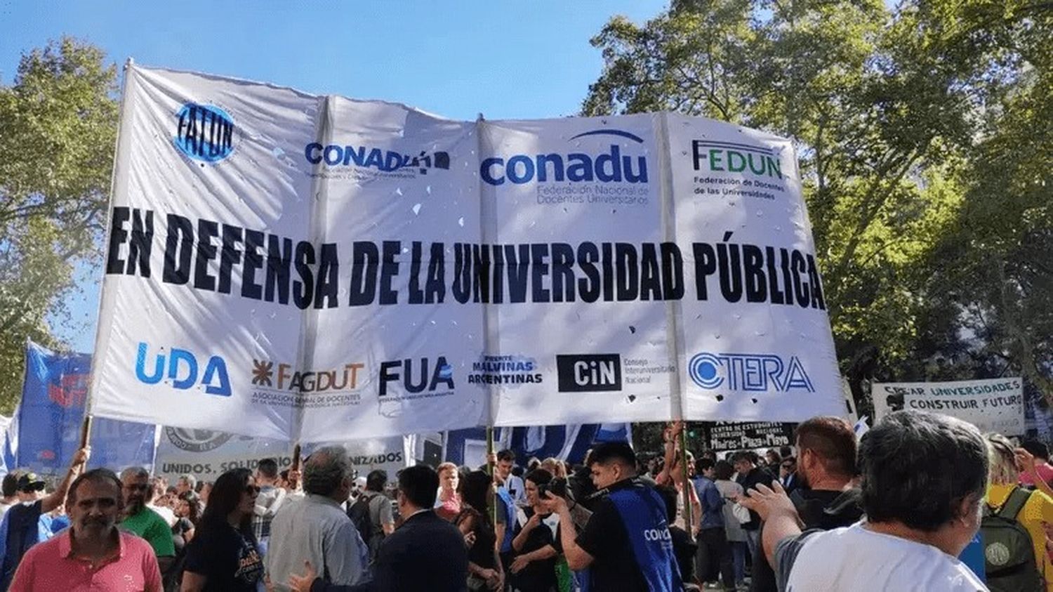 Docente Universitarios confirmaron un nuevo paro contra Javier Milei: “Basta de cepo a nuestros salarios”