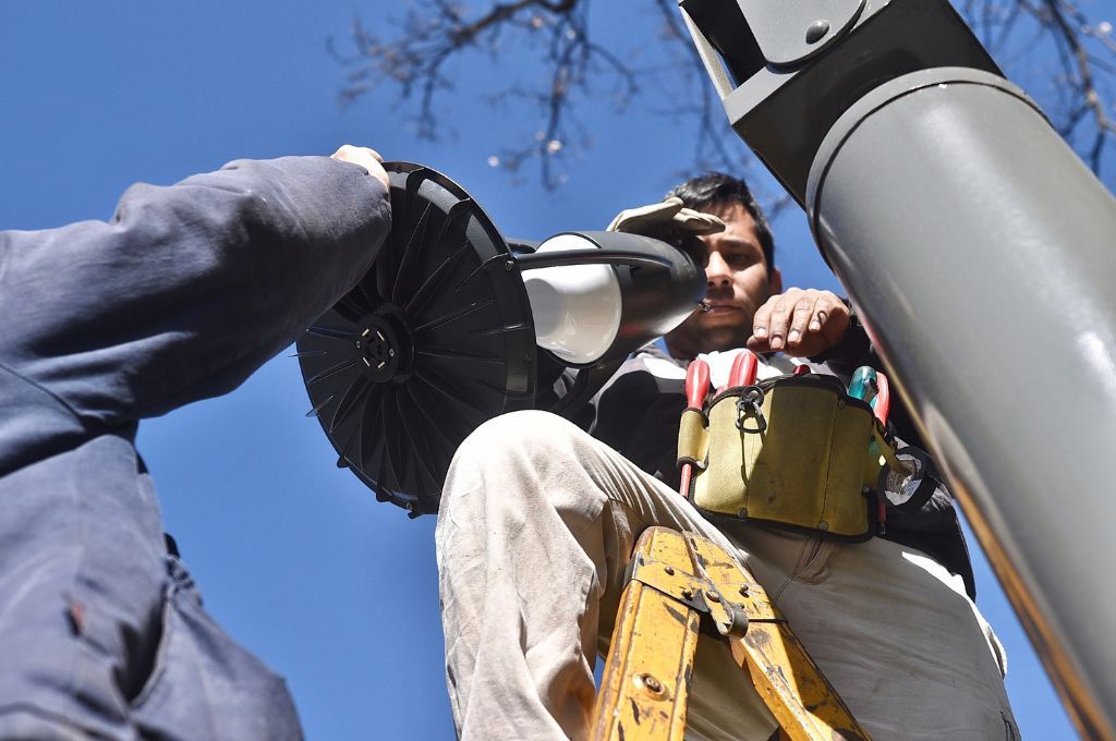 Trabajos de fumigación, iluminación y bacheo previstos para este viernes en Santa Fe