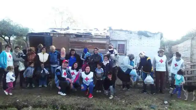 El Voluntariado de Cruz Roja Gualeguay continúa realizando asistencia en los barrios