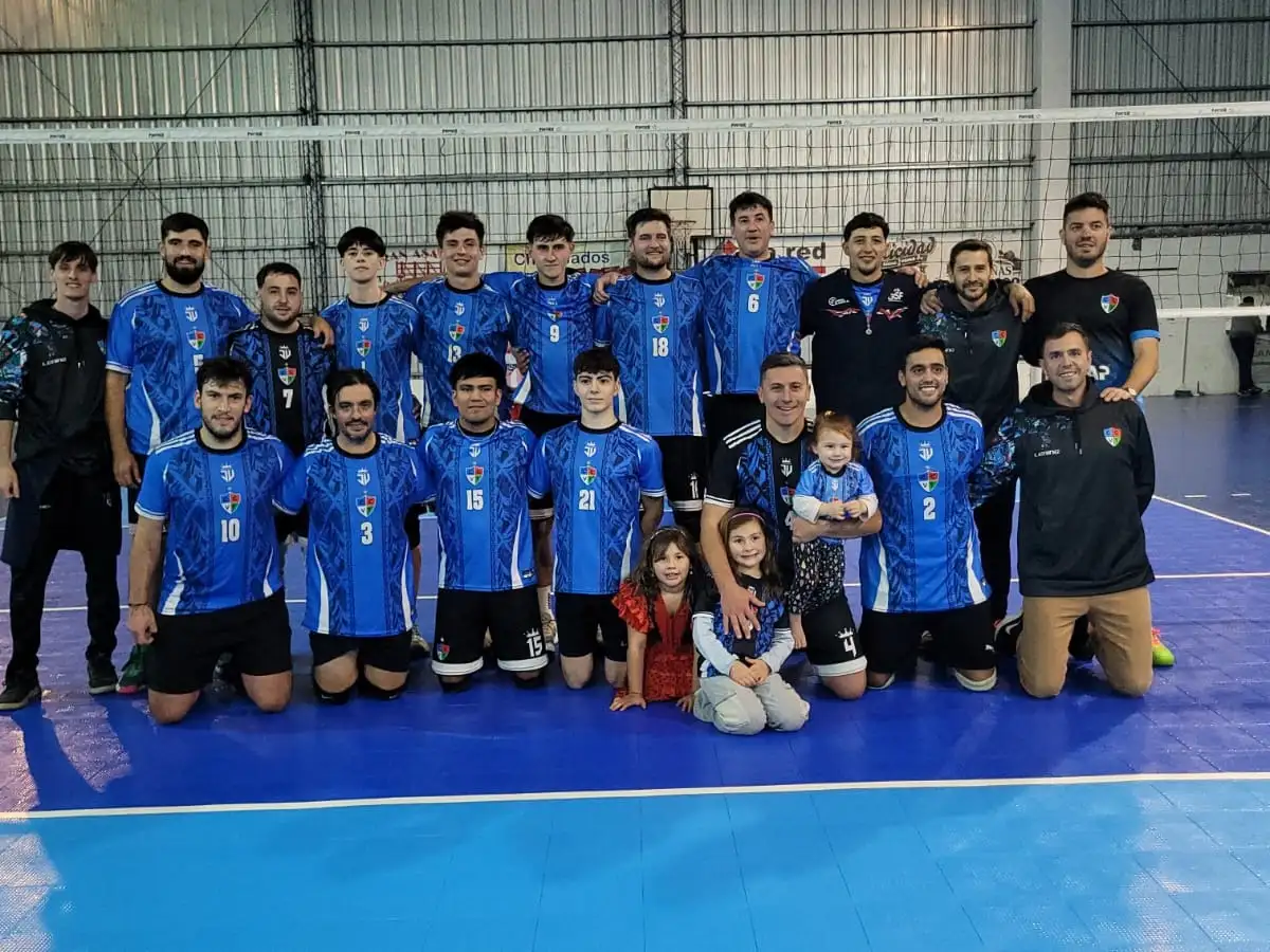 Nueva cancha para el equipo de vóley de la institución. Foto: MVT