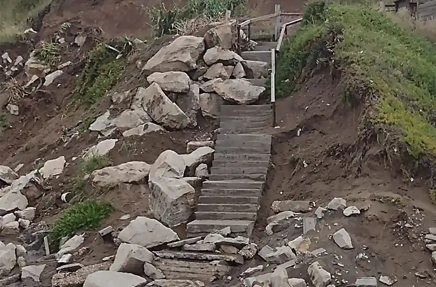 "El acceso a esta bajada quedó completamente obstruido, dificultando el ingreso y egreso a esta playa", expresaron. (Imagen ilustrativa)