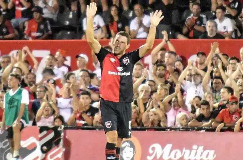 Maxi Rodríguez: «Quiero desactivar los comentarios sobre mi retiro, el viernes tiene que ser una fiesta»