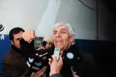 Camioneros acordaron aumento de 37% y no habrá paros