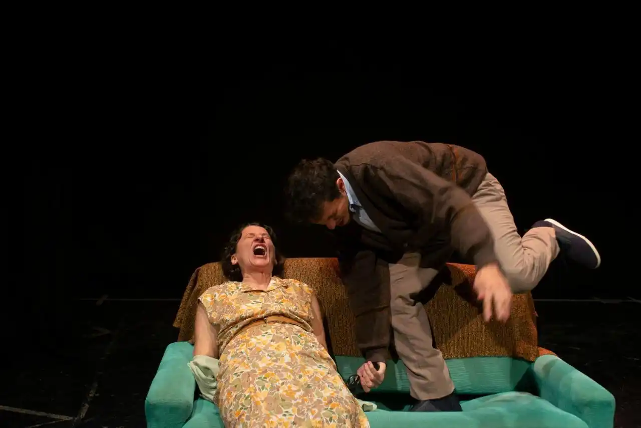 Llega a Gualeguay "El loco y la camisa"