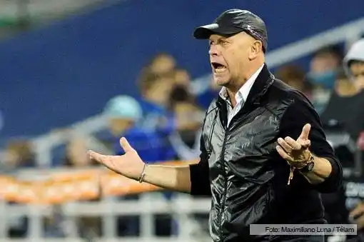 Confirmado: Ischia es el nuevo técnico de Racing y el lunes comenzará su ciclo