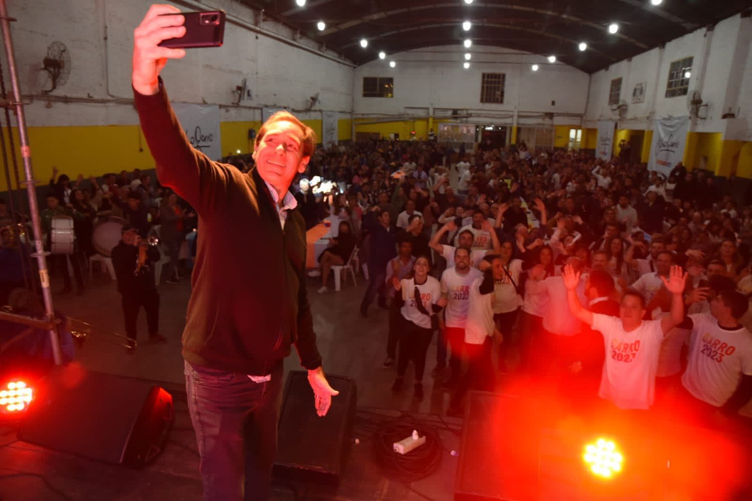 Garro reunió  a 700 dirigentes y militantes en La Plata: pidió "consolidar a JxC en todos los barrios de la ciudad"