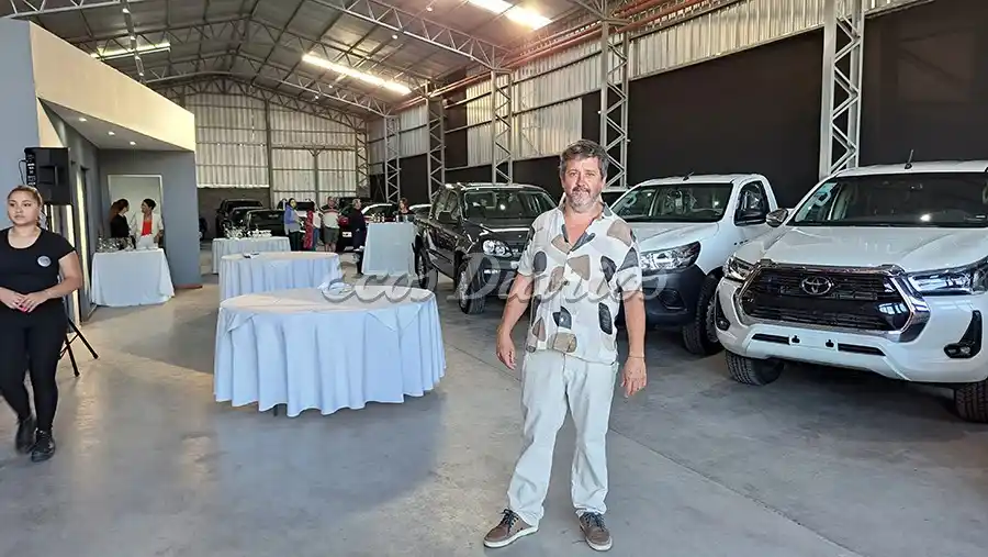 Tomás González abrió nueva concesionaria