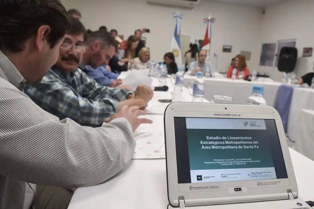 Intendentes reclaman por obras de infraestructura
