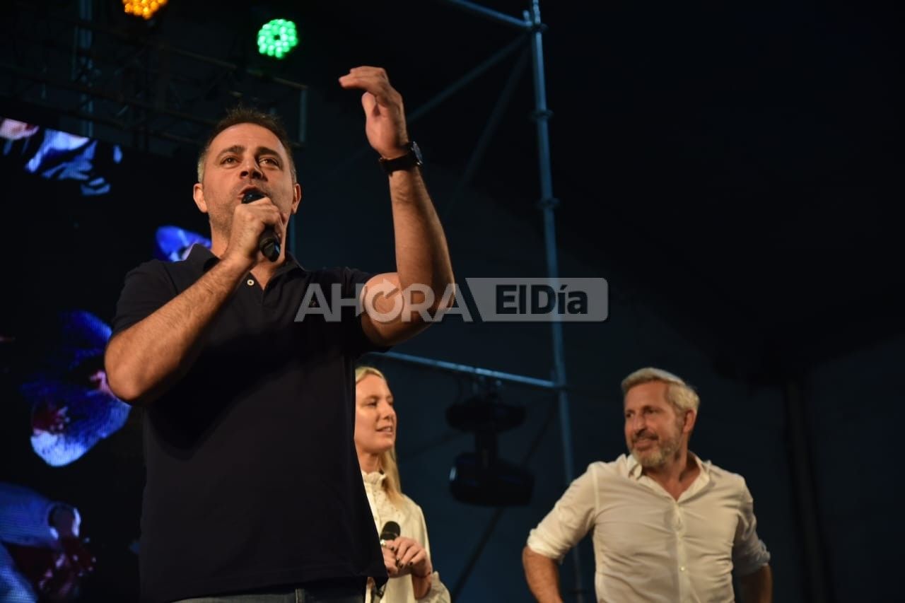 palito davico carraza julieta frigerio acto lanzamiento pueblo nuevo - 11