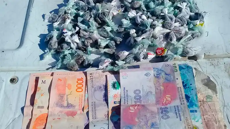 Incautaron droga y dinero a un hombre con varios antecedentes policiales