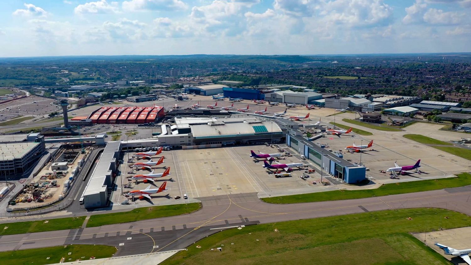 Vista aérea del Aeropuerto de Londres-Luton