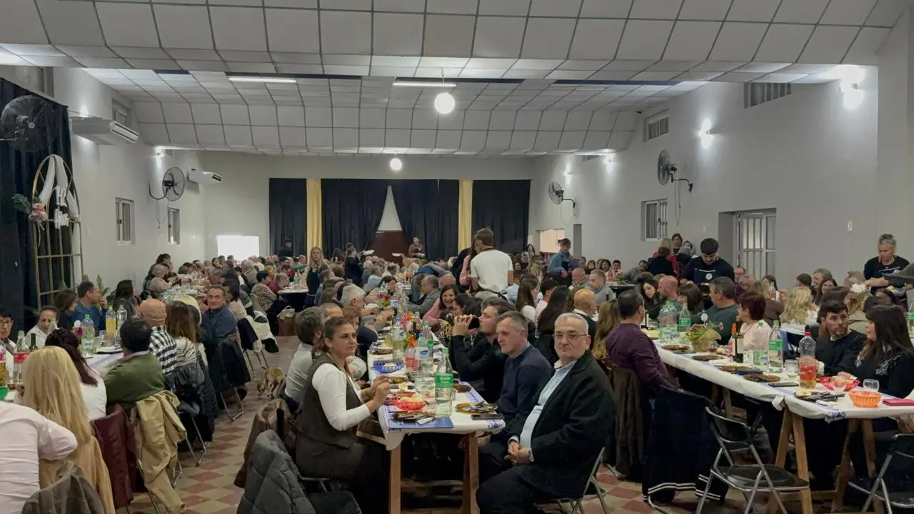 Calvo compartió los festejos por las patronales y el 142° aniversario de Egusquiza junto a su comunidad