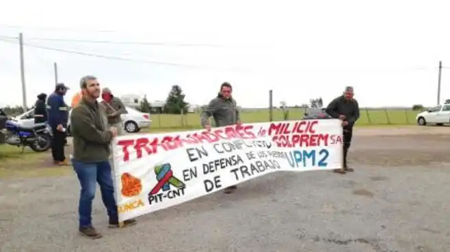 Paro de trabajadores de Milicic, la empresa que contrató UPM para construir la nueva papelera