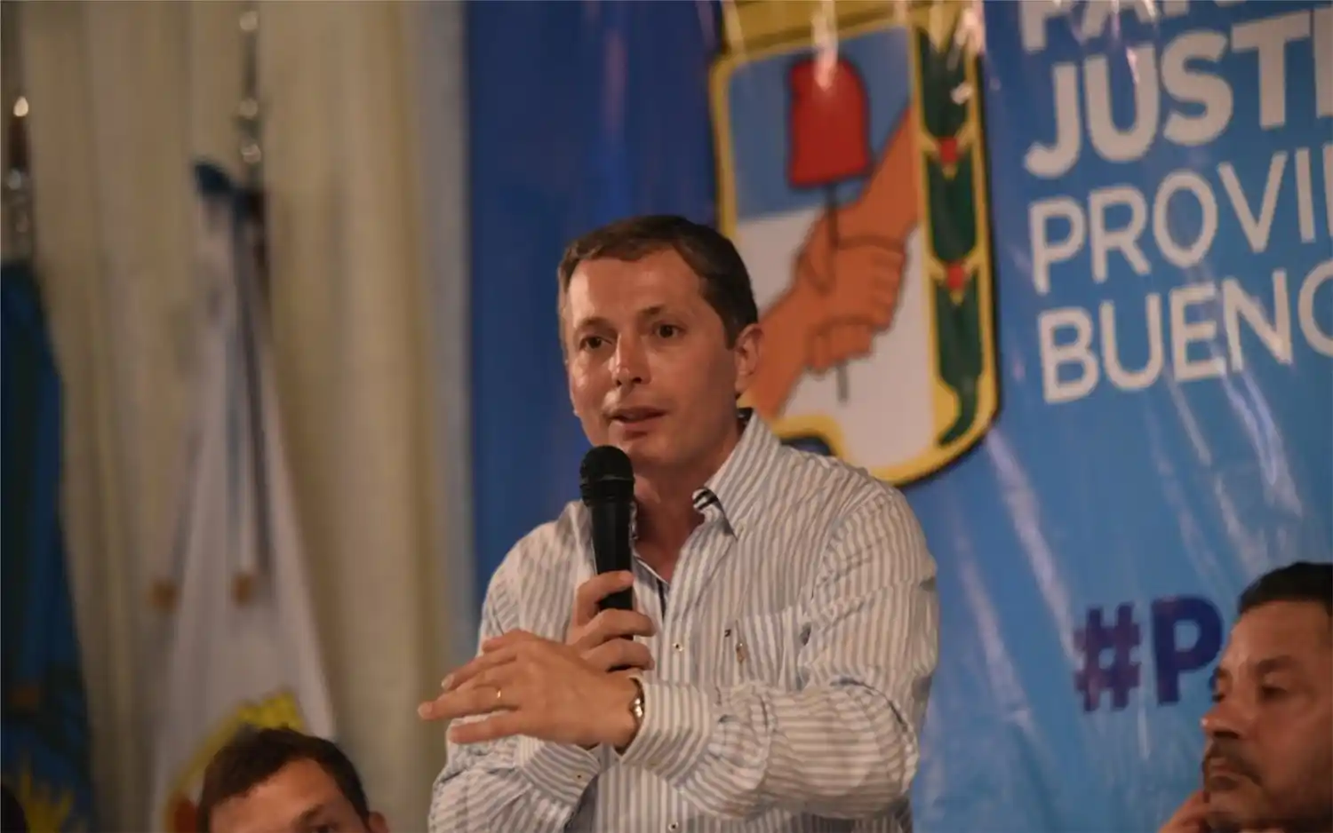 El titular del PJ bonaerense quiere a "Insaurralde gobernador" y a "Máximo diputado"
