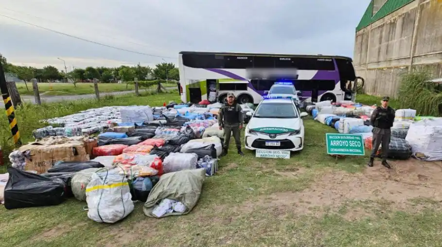 Traían más de 300 bultos con mercadería extranjera de contrabando