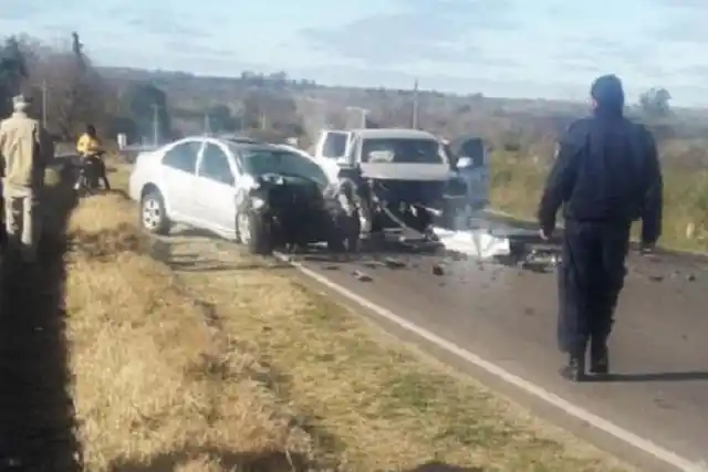 Un muerto y tres heridos en un choque en ruta 11
