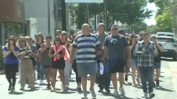 Fuerte protesta en Santa Teresita: vecinos marcharon por la inseguridad y alertan que La Costa se está "conurbanizando"