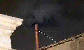 Aún no han elegido Papa, salió humo negro del Vaticano