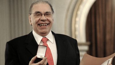 Murió Enrique Pinti, el artista que le puso humor y vértigo a las desventuras argentinas
