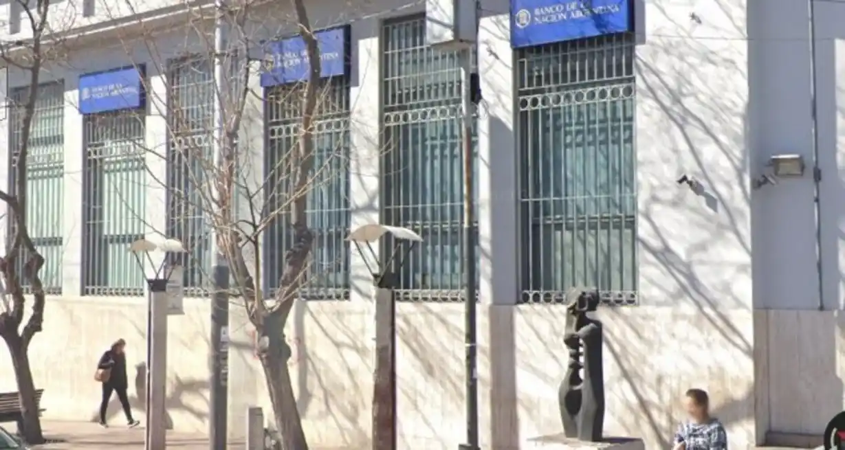 Guaymallén: intentaron robar un camión de caudales en la puerta del Banco Nación