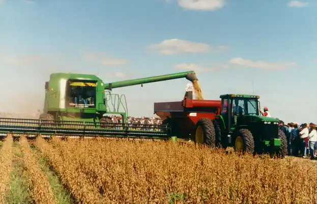 Agroindustria lanzó una línea telefónica de ayuda a productores 