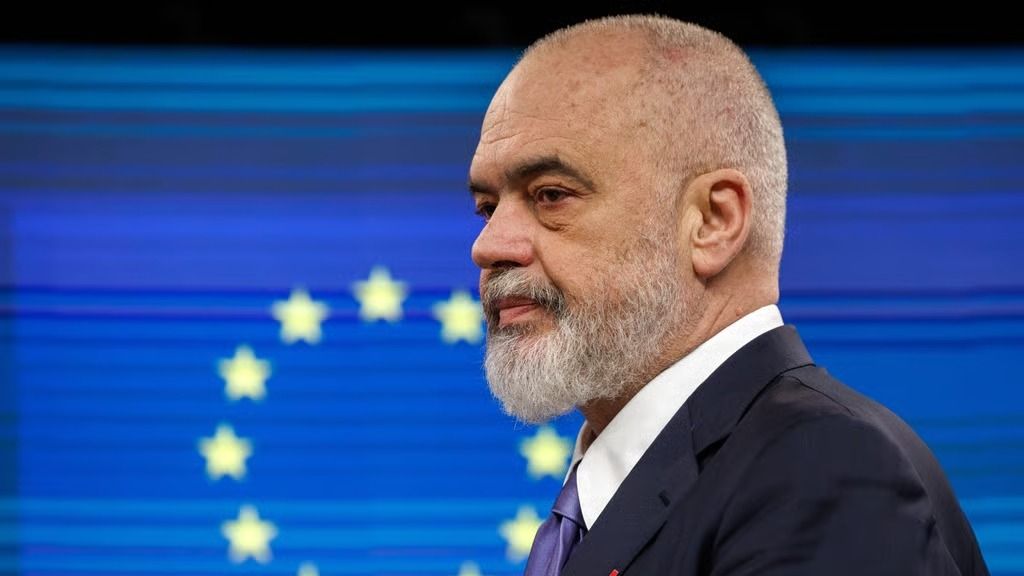 El primer ministro Edi Rama mencionó la IA el mes pasado como una herramienta para erradicar la corrupción y aumentar la transparencia. | Oliver Matthys/EPA