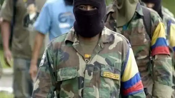 Disidentes de las FARC se pasean armados por pueblos del Táchira, denuncia Fundaredes