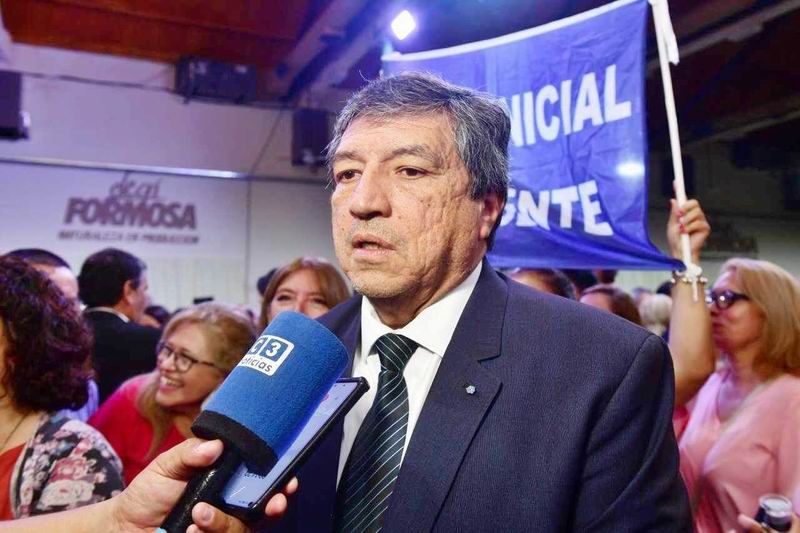 Aráoz confirmó que está resuelto el problema en la 
liquidación de los haberes de más de 300 docentes