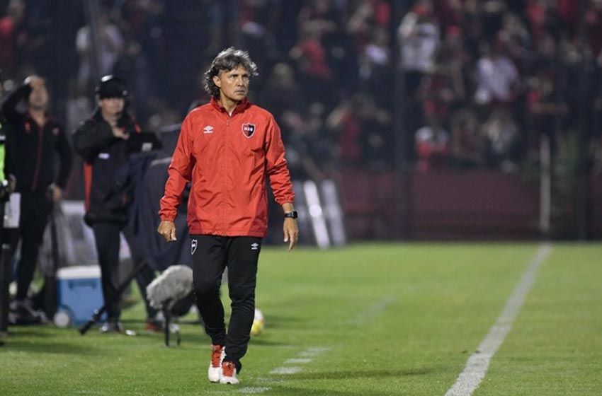Bidoglio fue ratificado como técnico de Newell’s