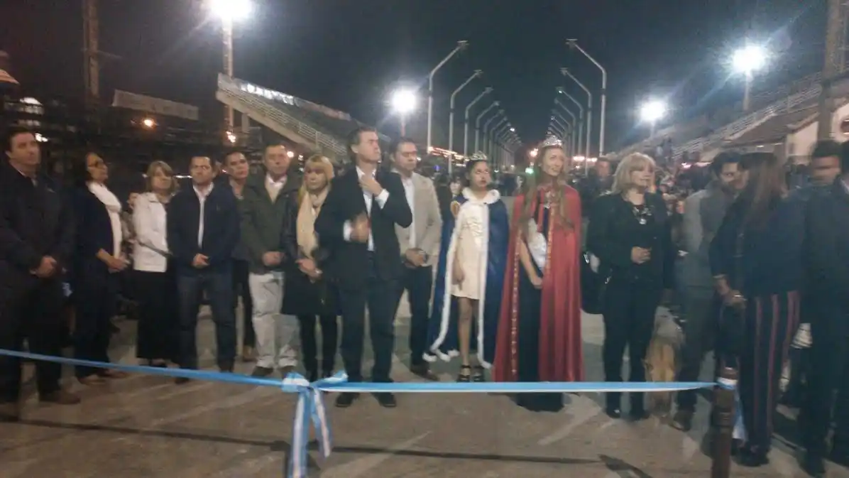 Arrancó el Desfile de Carrozas en el Corsódomo