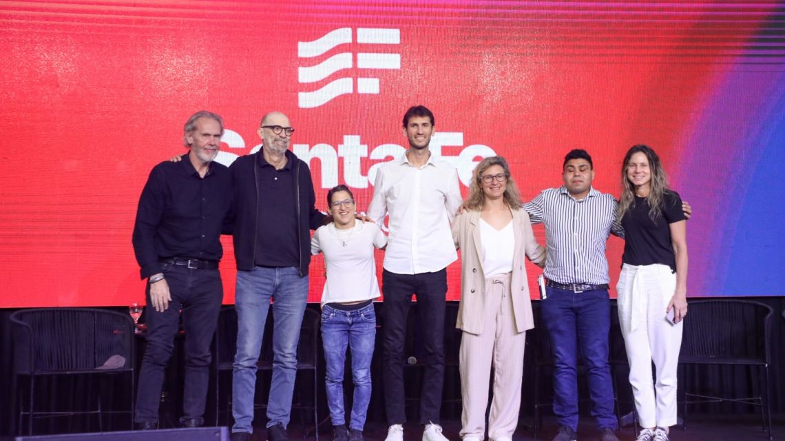 "Que los Juegos Sudamericanos 2026 se realicen en Santa Fe significa volver a poner en agenda al deporte, con todos los beneficios que este tipo de eventos brinda", destacó Chiaraviglio.