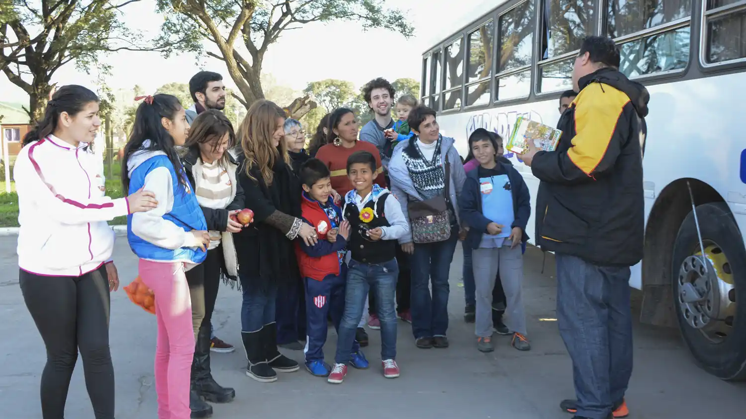 Nuevo Periplo Colectivo en Álvarez